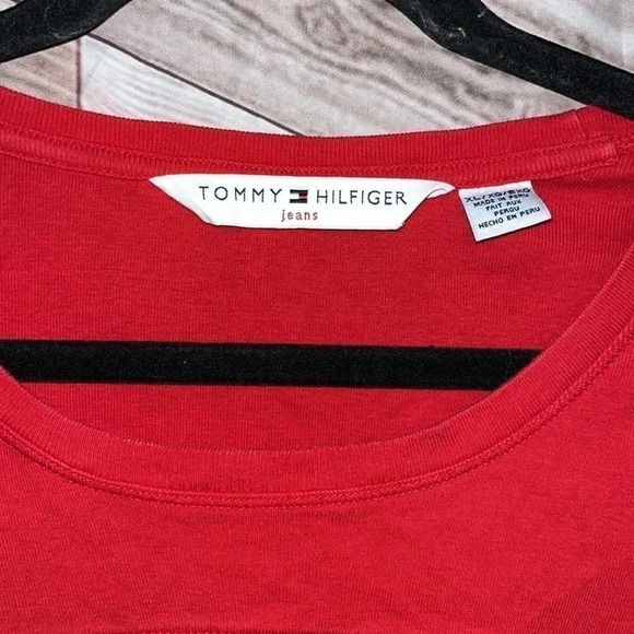 TOMMY HILFIGER top - Picture 2 of 2